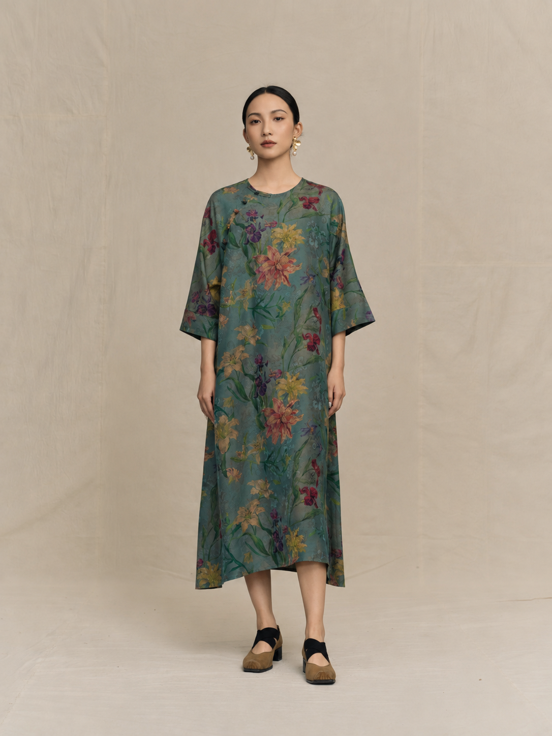 Moss Botanical Xiangyun Silk Tunic Dress — front view