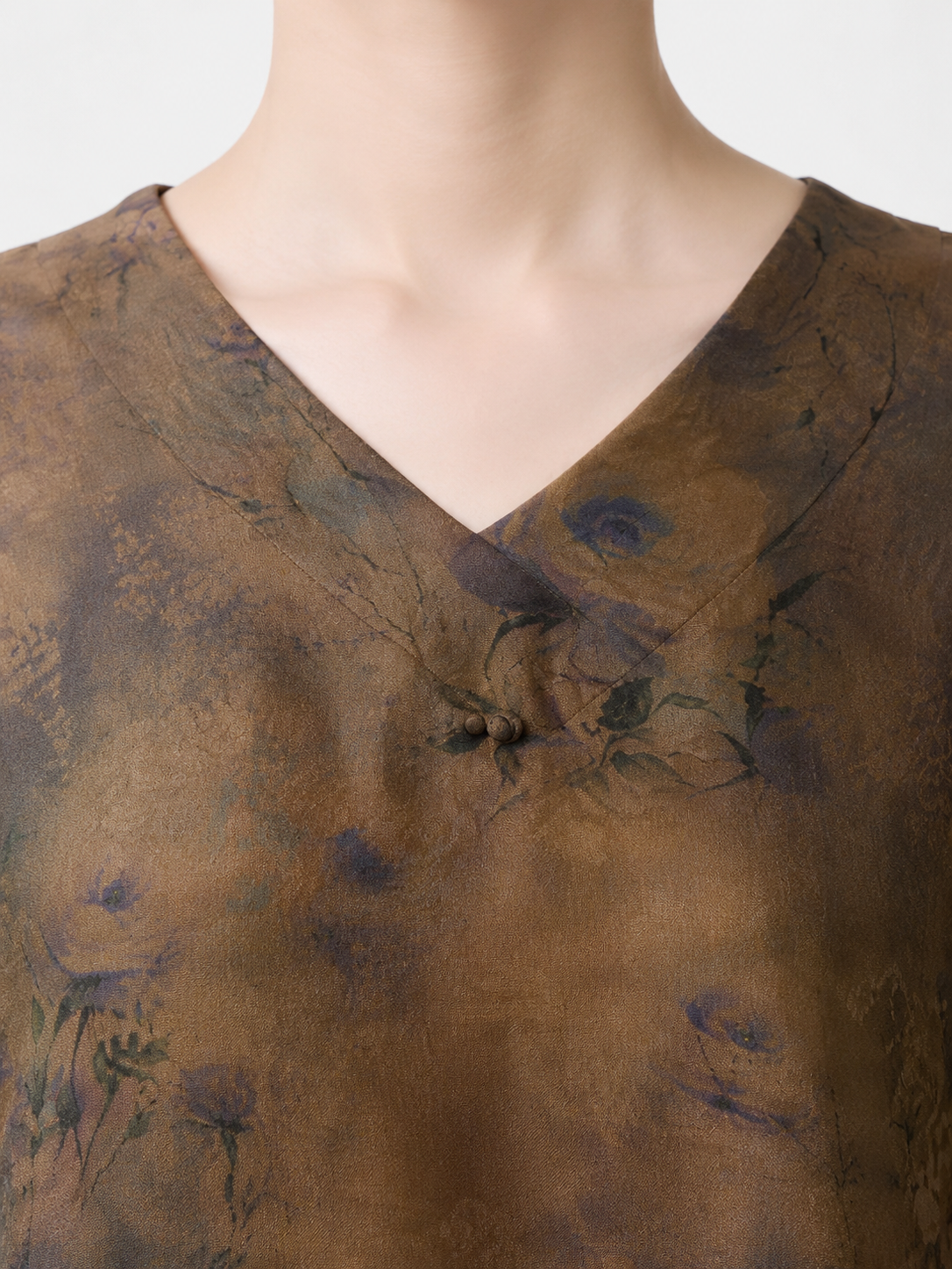 V-neckline detail