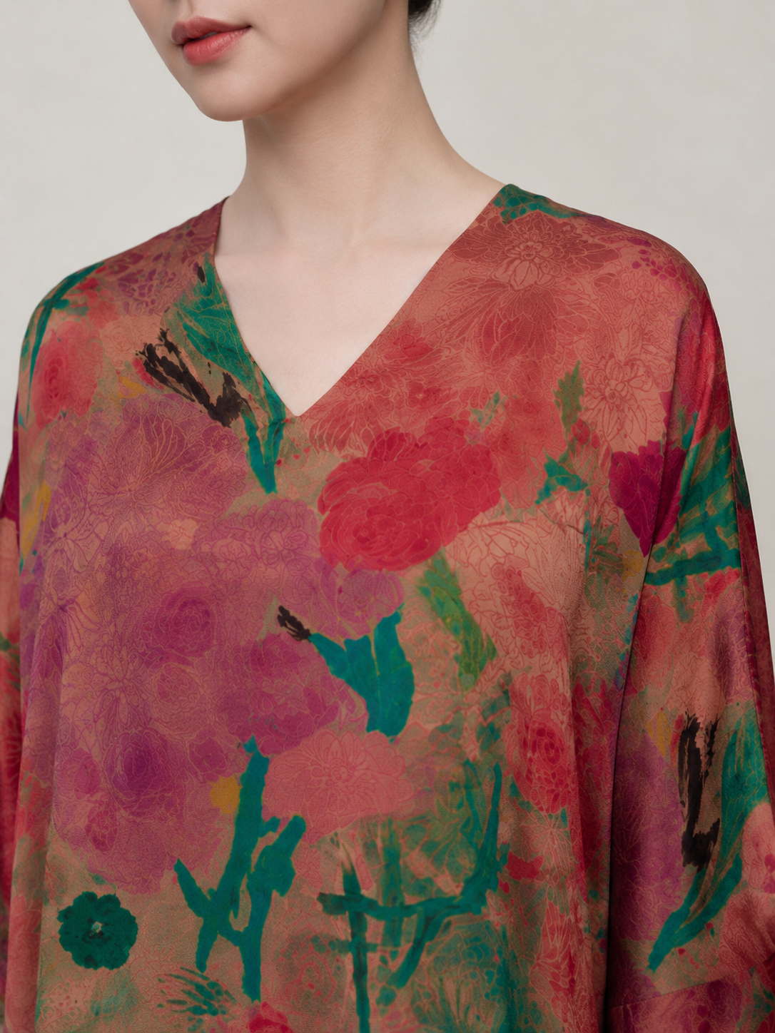 V-neckline detail