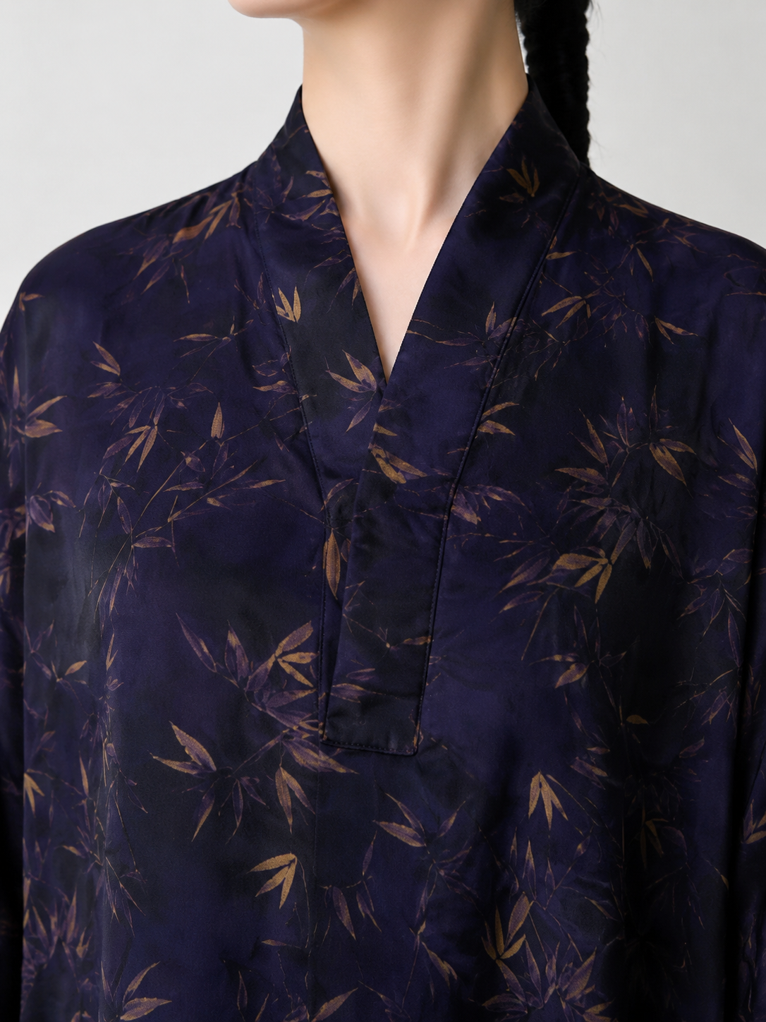 Neckline detail