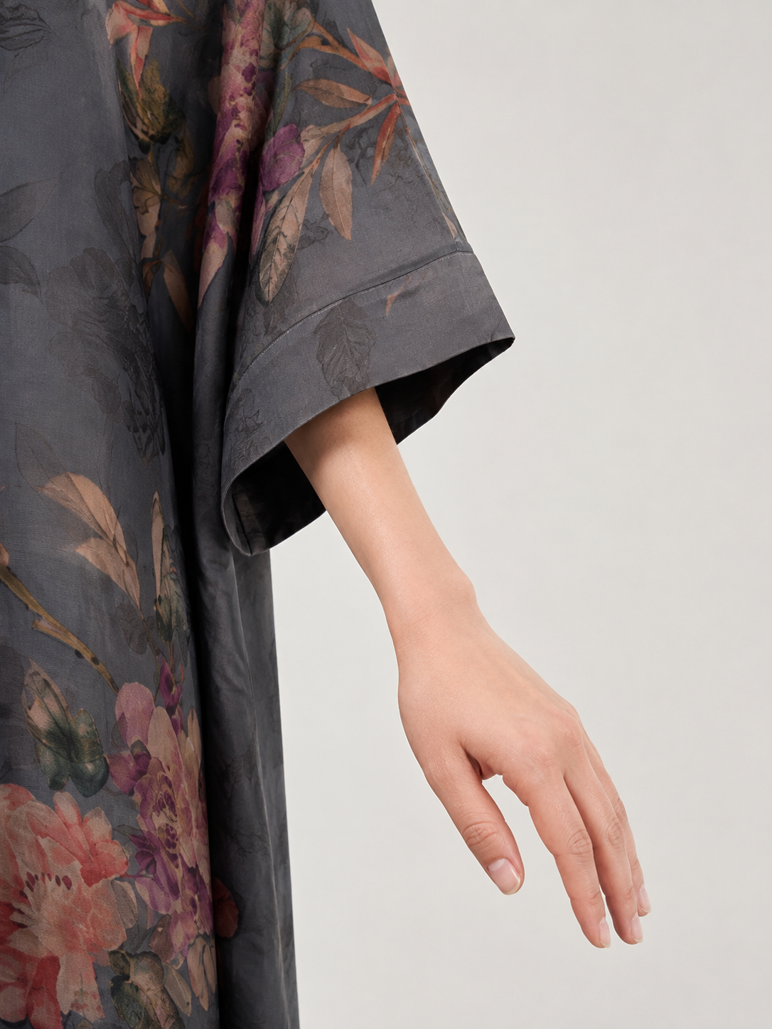 Sleeve cuff detail