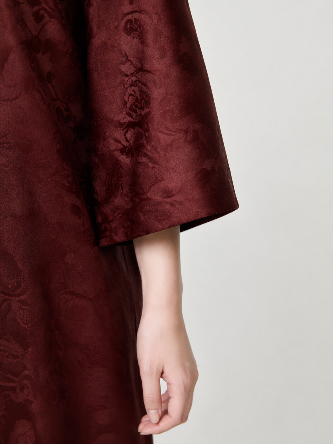 Sleeve cuff detail