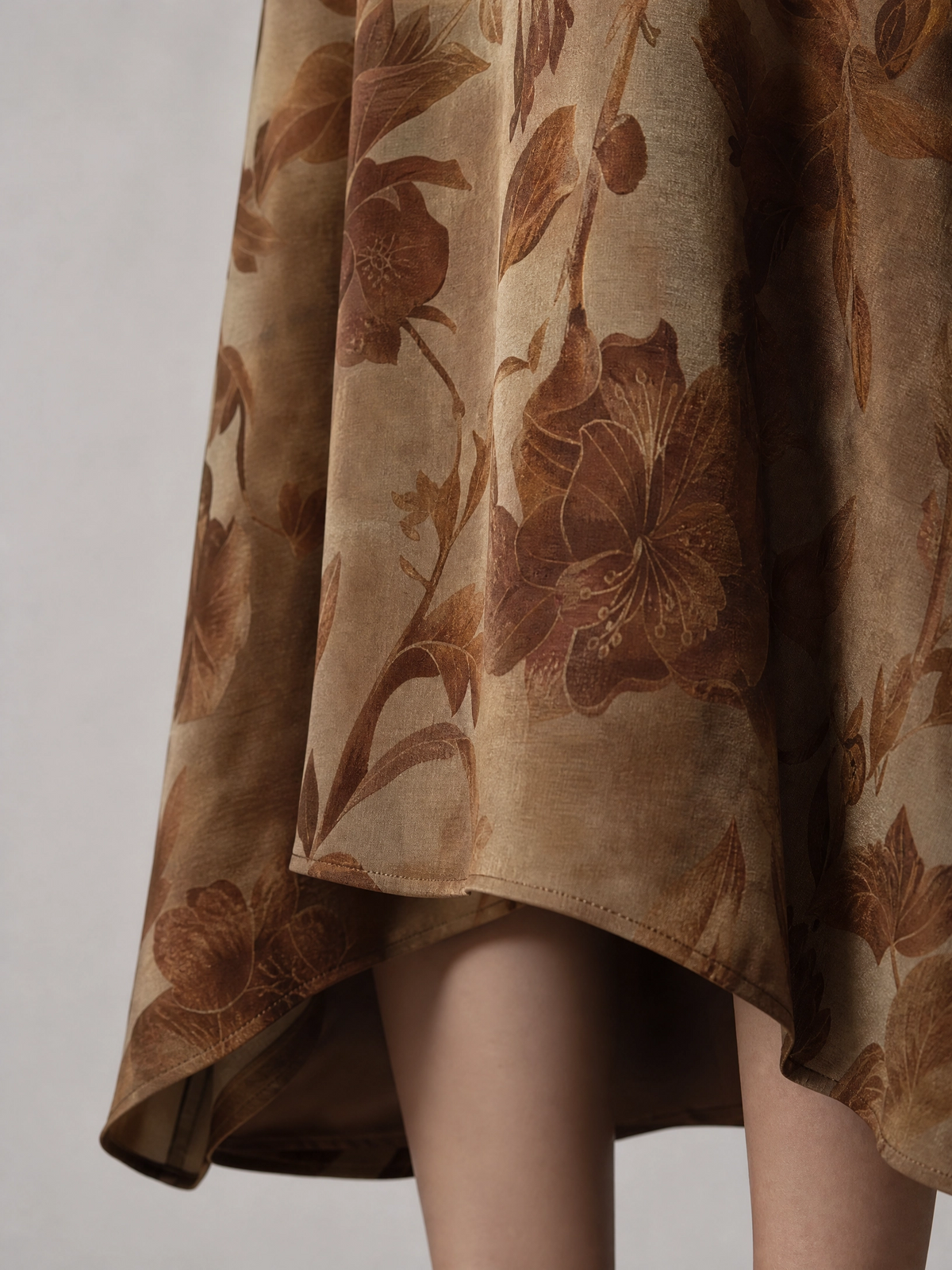 Golden peony short sleeved dress, hem detail