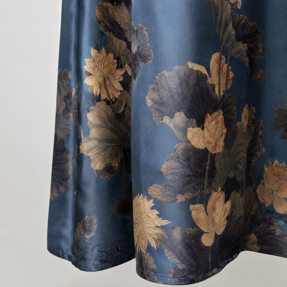 Lotus and lotus leaf silk pattern detail