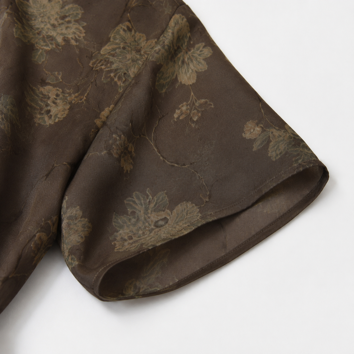 Belted Camellia Xiangyun Silk Dress in Dark Tea