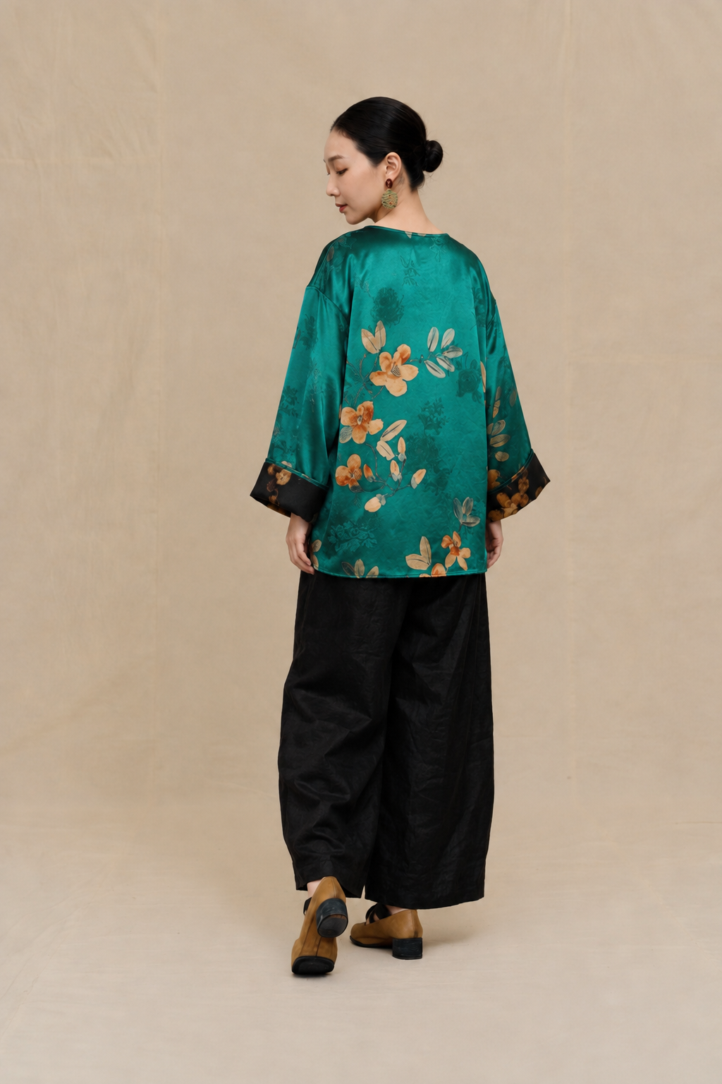 Reversible Xiangyun Silk Tunic in Ink & Peacock Teal