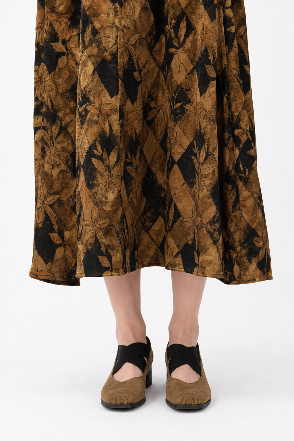 Diamond Lattice Silk Kaftan Dress in Amber & Ink
