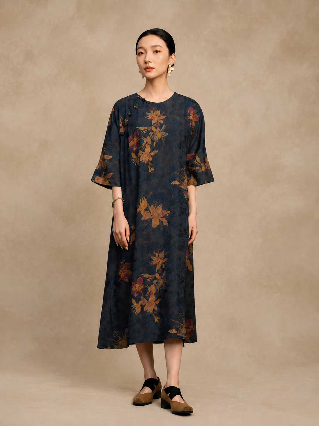 Dark Navy Vintage Floral Xiangyun Silk Dress