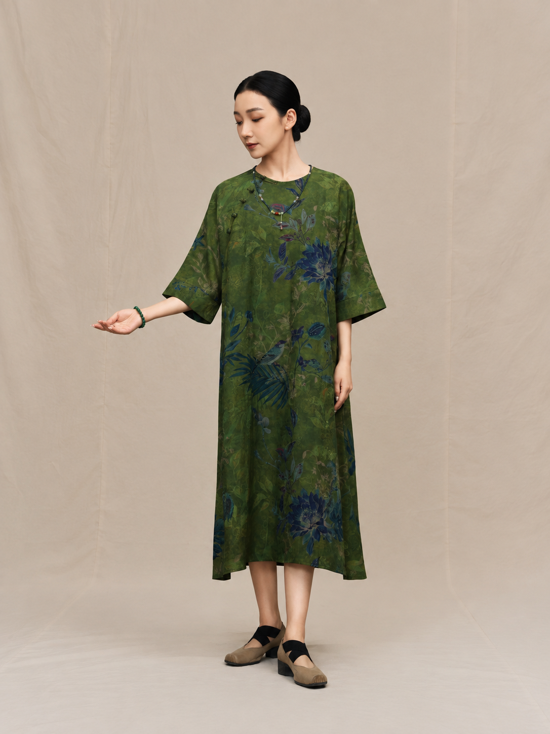 Moss Green Peony Xiangyun Silk dress